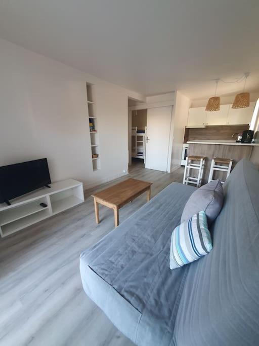 Joli A 100m De La Mer, Jardin Et Piscine Appartement Fréjus
