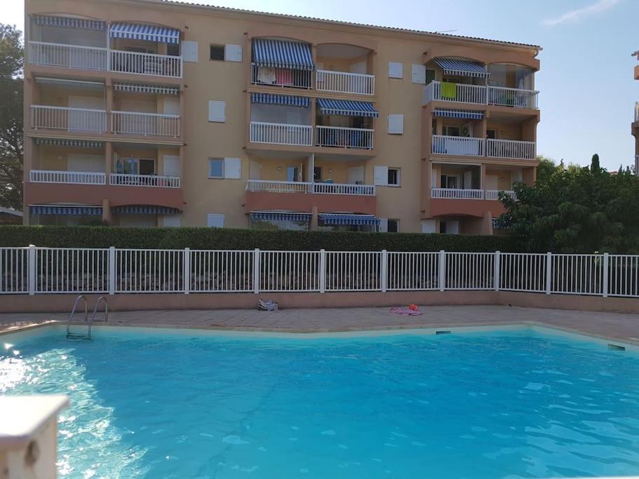 Joli A 100m De La Mer, Jardin Et Piscine